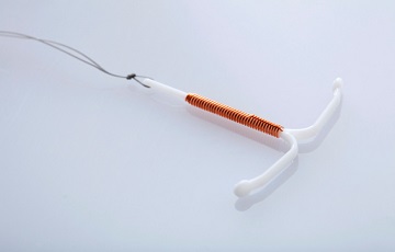 Tháo vòng tránh thai không an toàn gây thủng tử cung