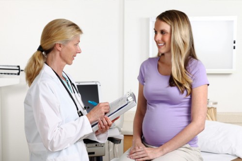 Bị viêm cổ tử cung khi mang thai có sao không?