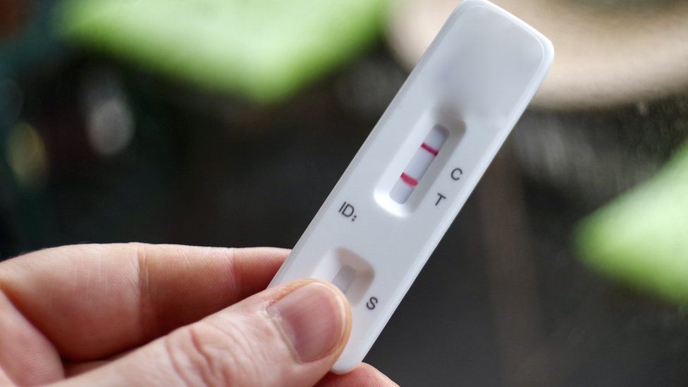 Que test hai vạch có chắc chắn mang thai hay không?